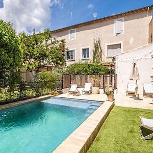 Maison 1634 - Climatisation, Piscine, Parking, Centre Ville, Petit-Dejeuner Compris